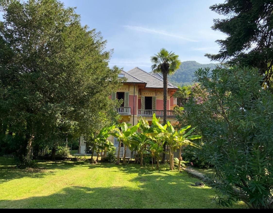 Villa Del Castanar Maccagno Exterior foto